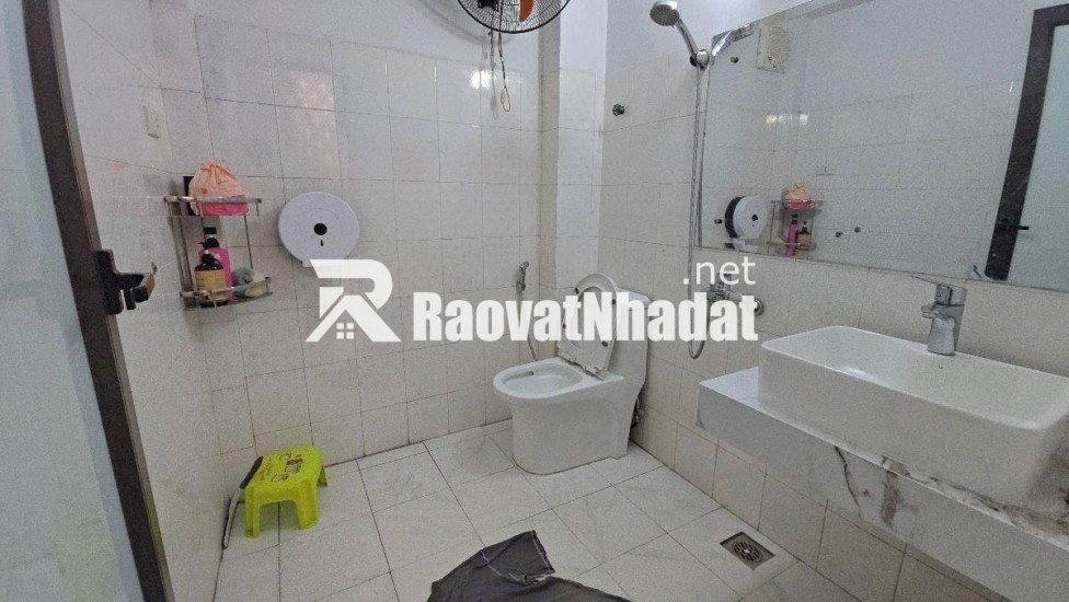 Bán nhà Thái Thịnh 35m 4 tầng MT4.3m lô góc, kinh doanh hơn 13 tỷ.